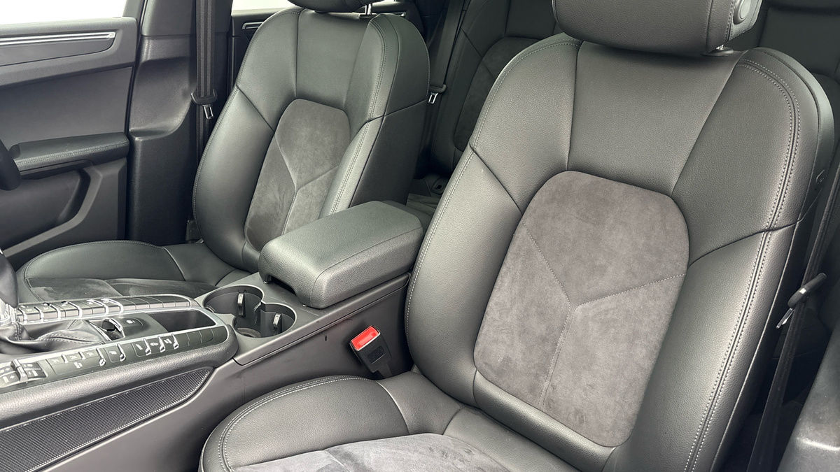 Used Porsche Macan 2020 for sale - 75962062: Photo 7