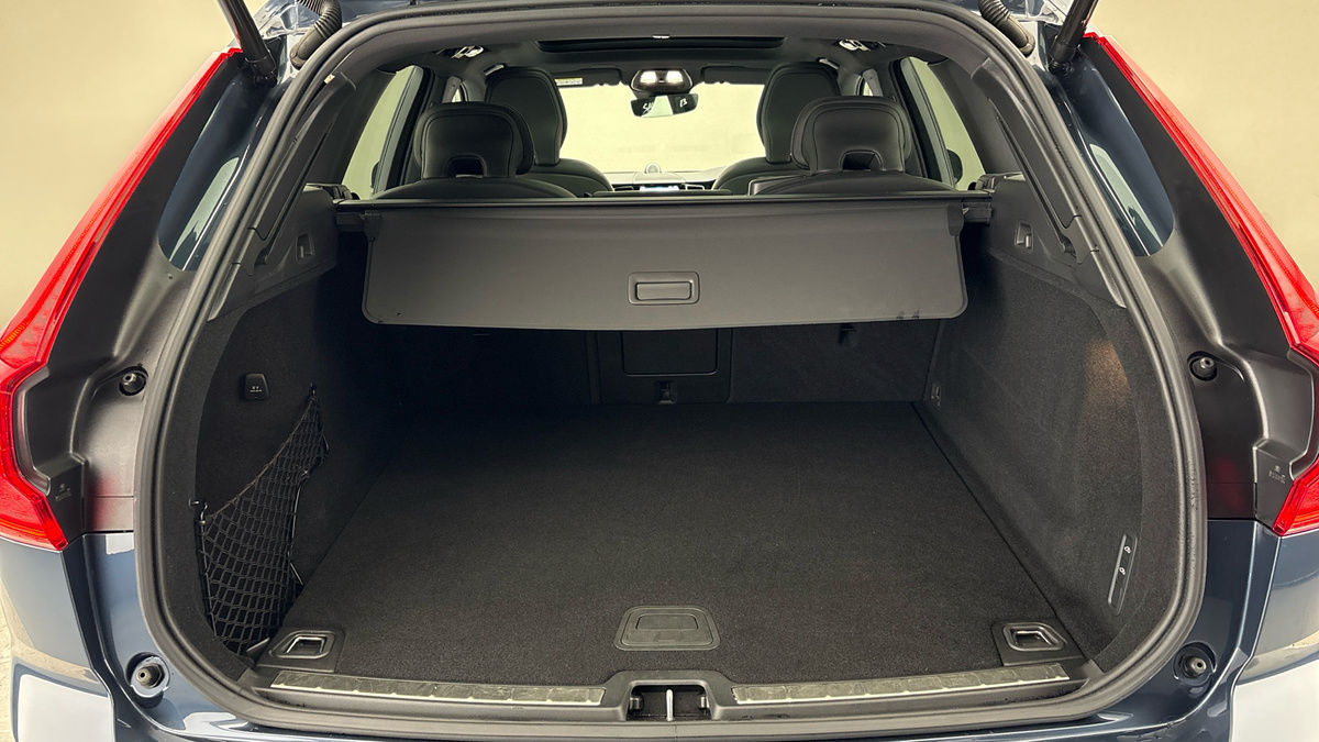 Used Volvo XC60 2024 for sale - 77277050: Photo 11