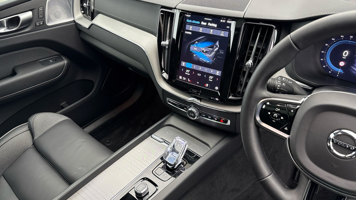 Used Volvo XC60 2024 for sale - 77277050: Photo 18