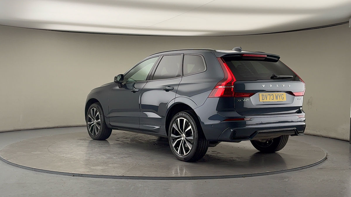 Used Volvo XC60 2024 for sale - 77277050: Photo 2