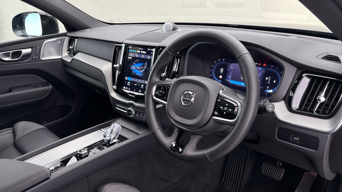Used Volvo XC60 2024 for sale - 77277050: Photo 5