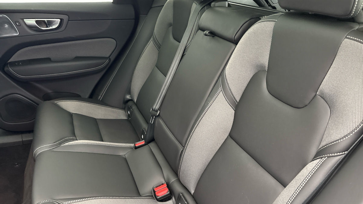 Used Volvo XC60 2024 for sale - 77277050: Photo 8