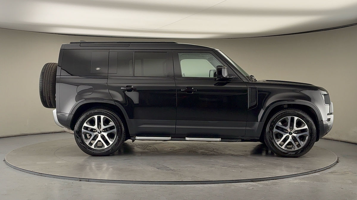 Used Land Rover Defender 110 2022 for sale - 77622203: Photo 16