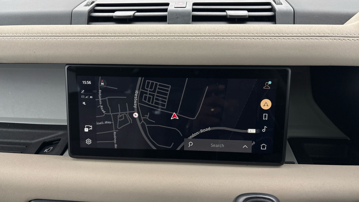 Used Land Rover Defender 110 2022 for sale - 77622203: Photo 17