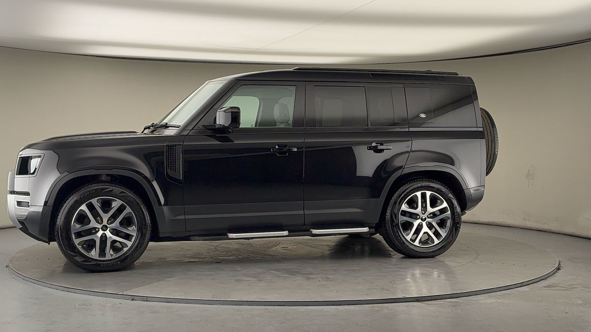 Used Land Rover Defender 110 2022 for sale - 77622203: Photo 28