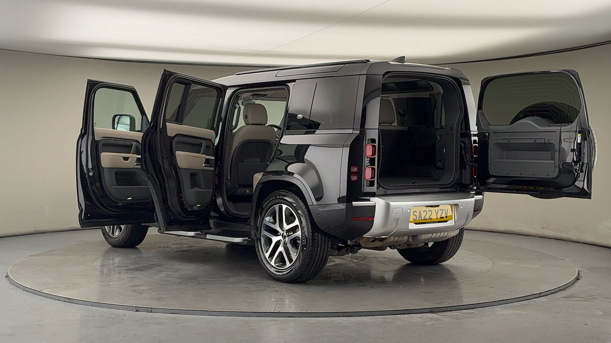 Used Land Rover Defender 110 2022 for sale - 77622203: Photo 43