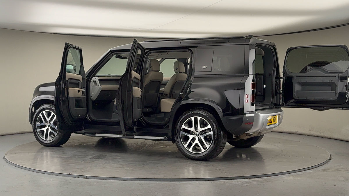 Used Land Rover Defender 110 2022 for sale - 77622203: Photo 45