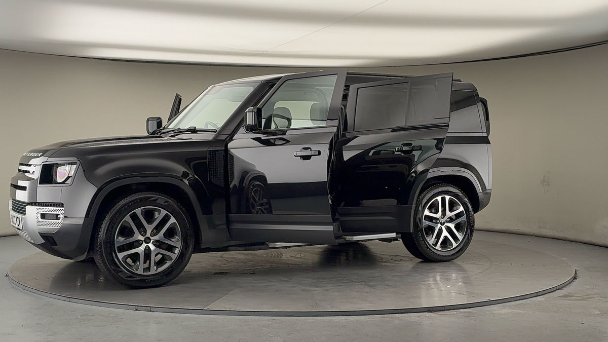 Used Land Rover Defender 110 2022 for sale - 77622203: Photo 48