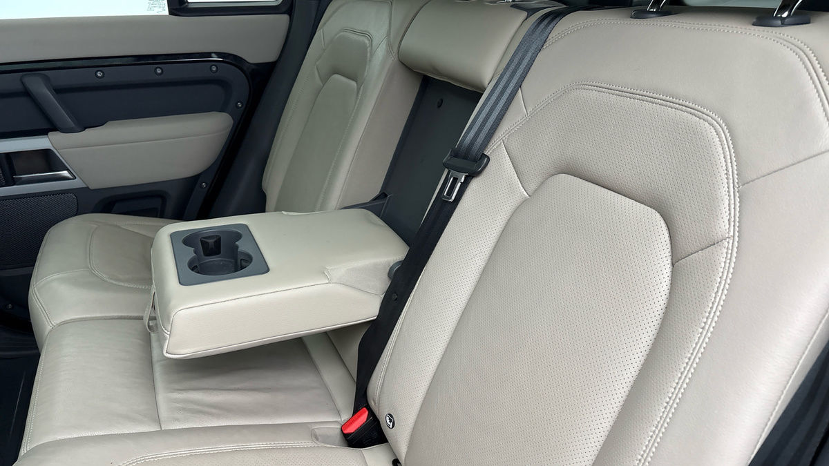 Used Land Rover Defender 110 2022 for sale - 77622203: Photo 9