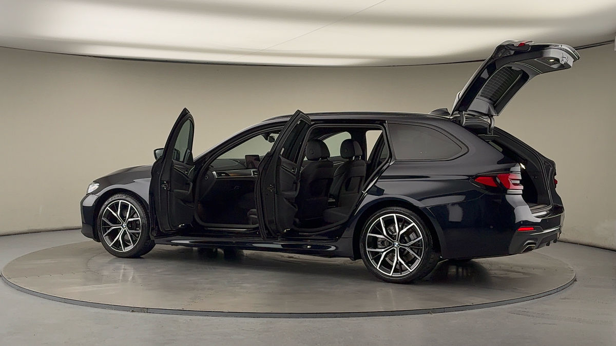 Used BMW 5 Series 2022 for sale - 76924149: Photo 45