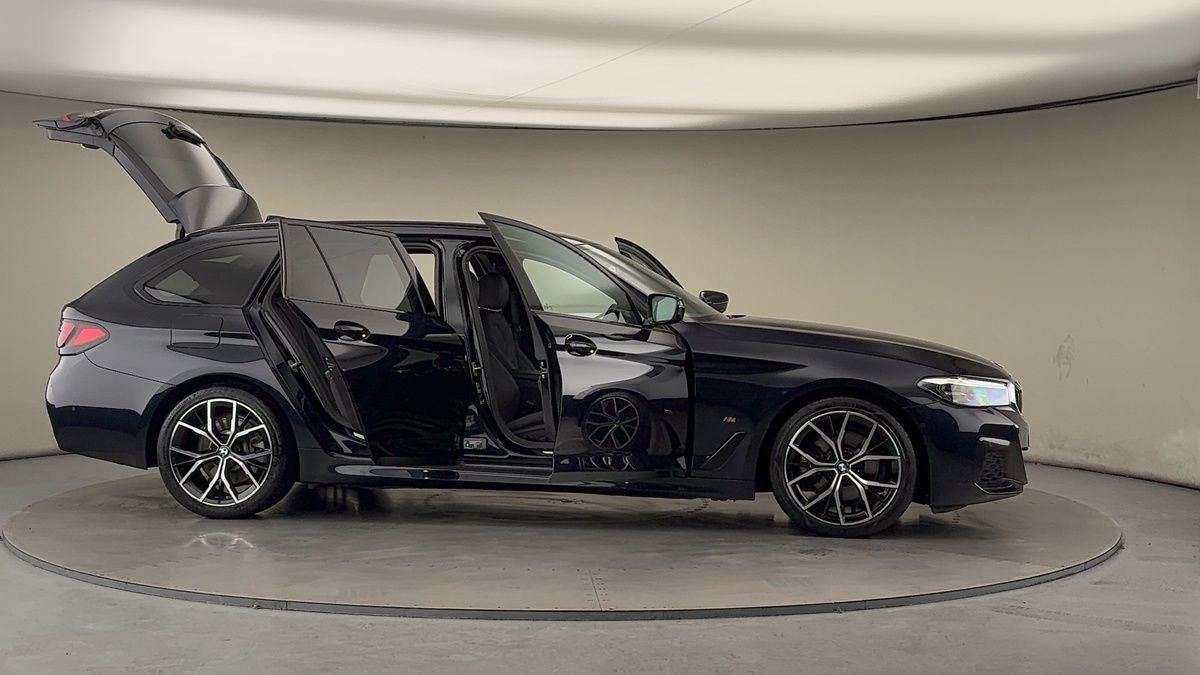 Used BMW 5 Series 2022 for sale - 76924149: Photo 55