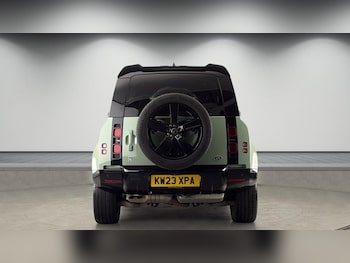 Used Land Rover Defender 110 2023 for sale - 78289084: Photo