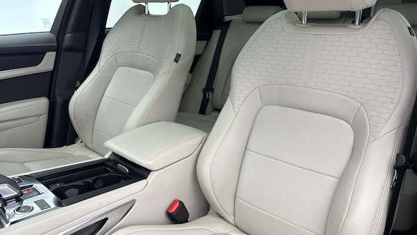 Used Jaguar F-Pace 2023 for sale - 76185928: Photo 7