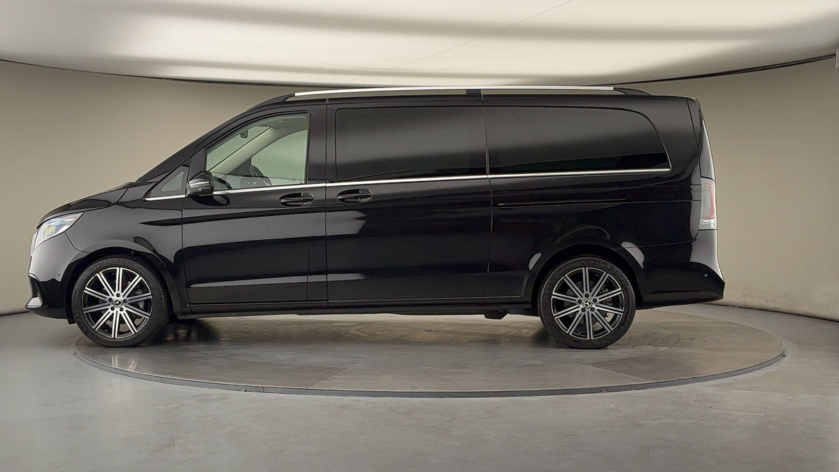 Used Mercedes-Benz V-Class 2025 for sale - 77118317: Photo 15