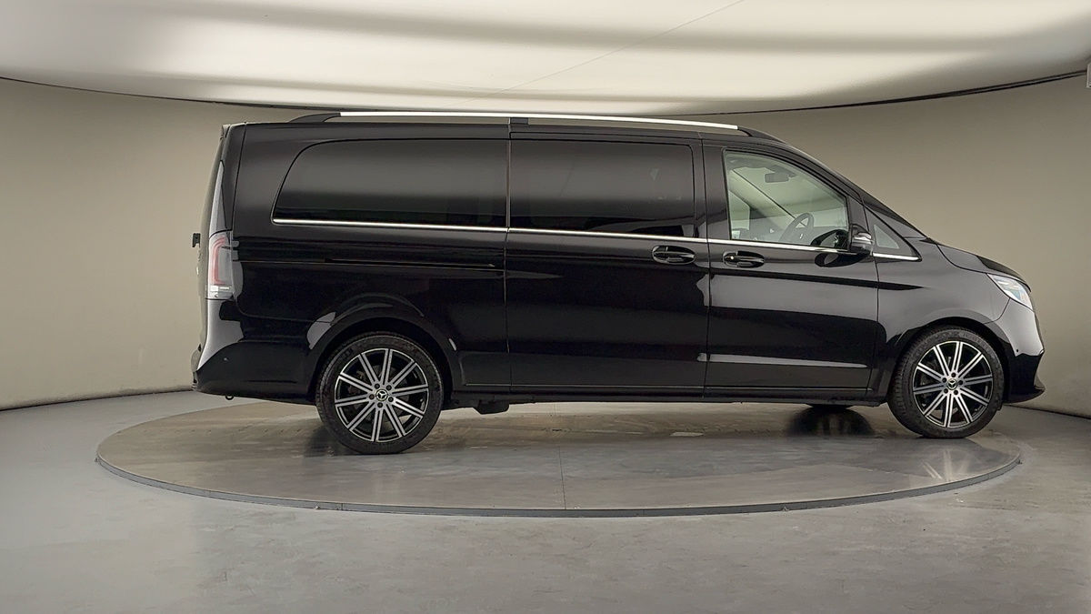 Used Mercedes-Benz V-Class 2025 for sale - 77118317: Photo 40