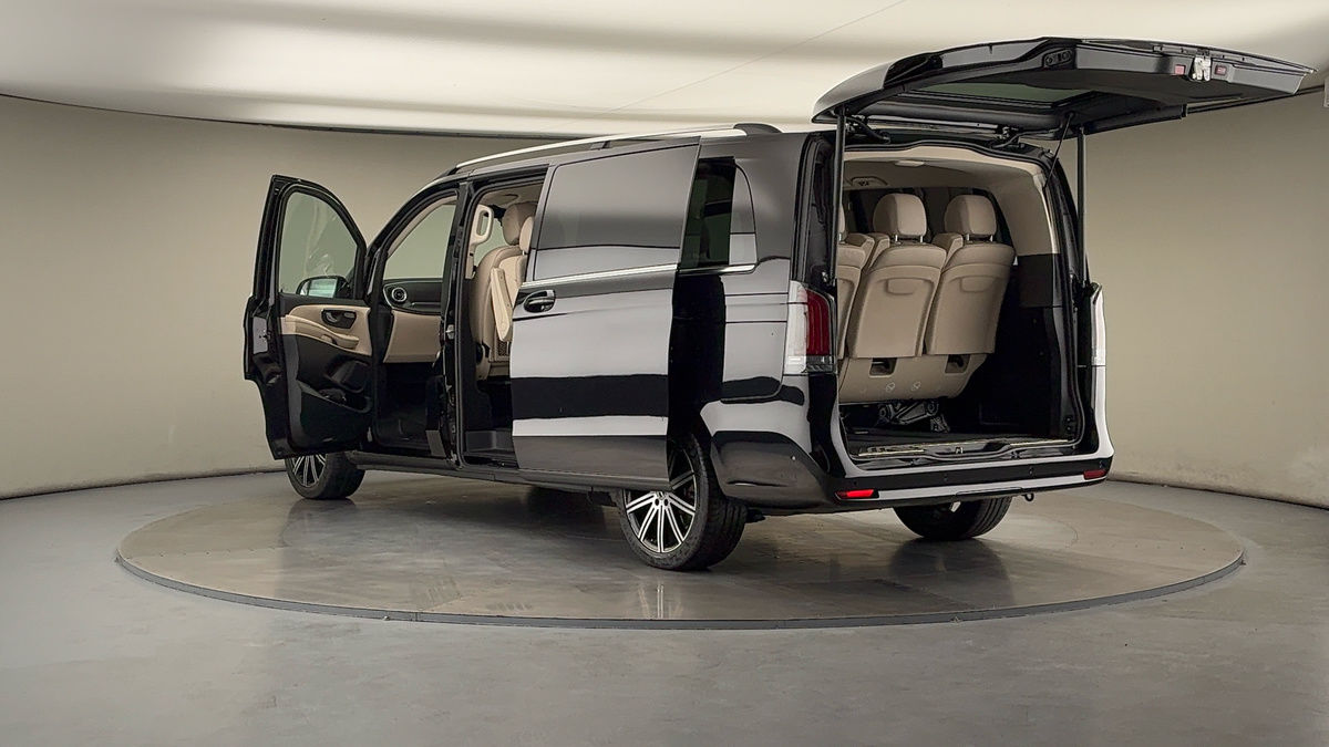 Used Mercedes-Benz V-Class 2025 for sale - 77118317: Photo 46