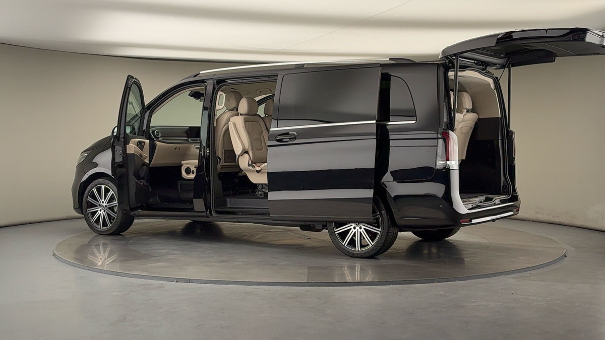 Used Mercedes-Benz V-Class 2025 for sale - 77118317: Photo 48