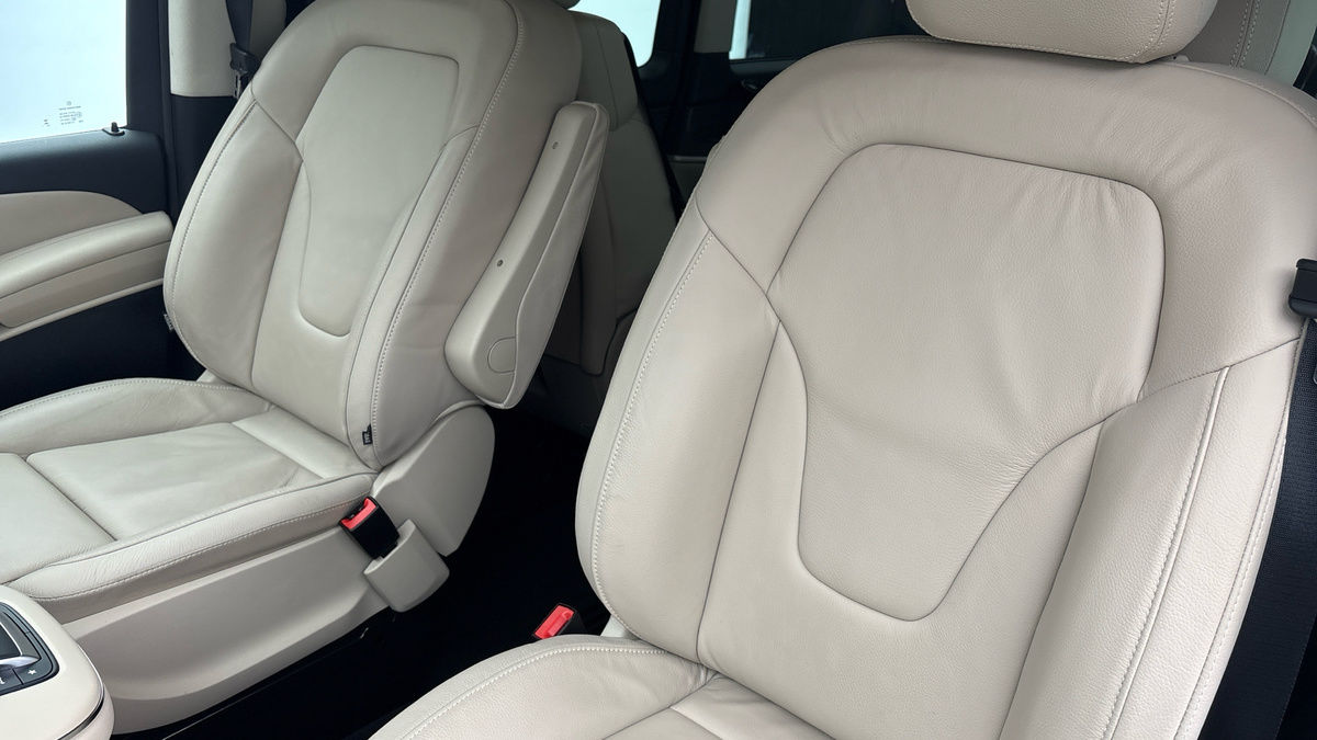 Used Mercedes-Benz V-Class 2025 for sale - 77118317: Photo 7