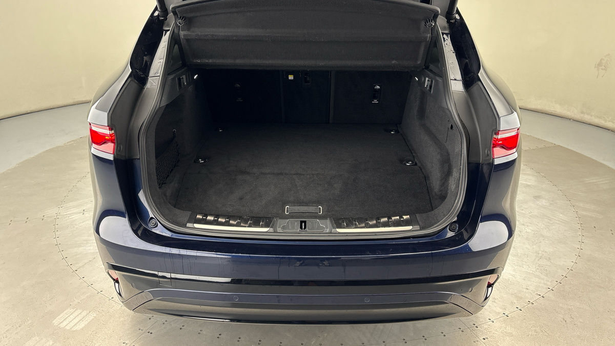 Used Jaguar F-Pace 2023 for sale - 76910833: Photo 11