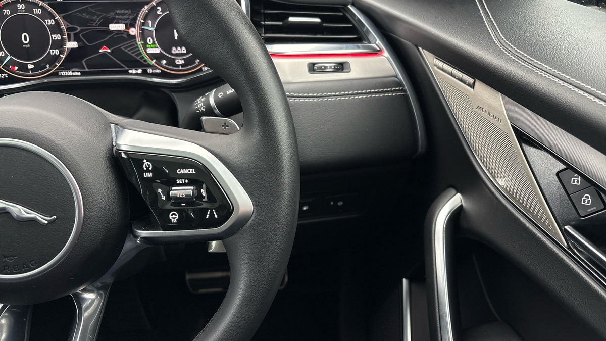 Used Jaguar F-Pace 2023 for sale - 76910833: Photo 14