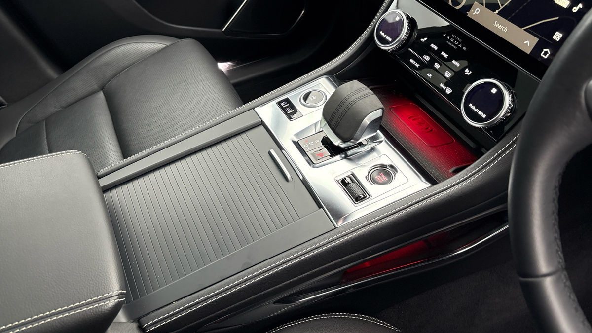 Used Jaguar F-Pace 2023 for sale - 76910833: Photo 18