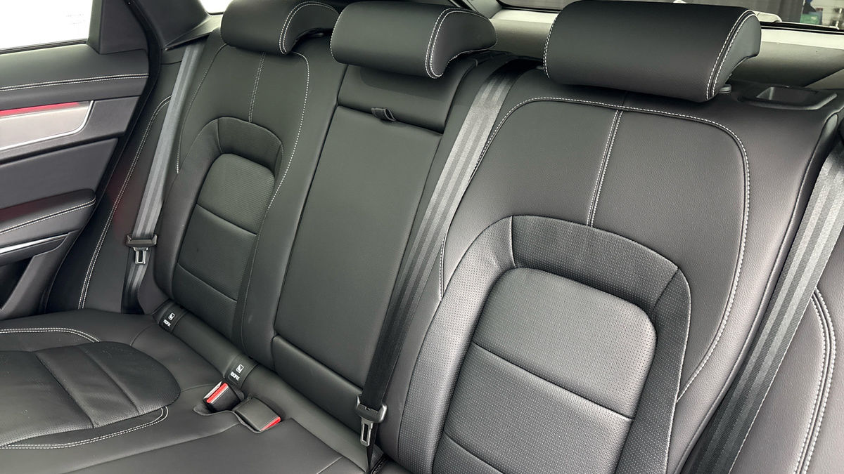 Used Jaguar F-Pace 2023 for sale - 76910833: Photo 8