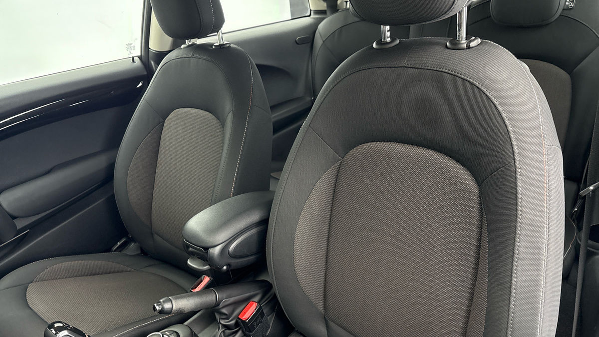 Used MINI Hatch 2021 for sale - 76536385: Photo 7