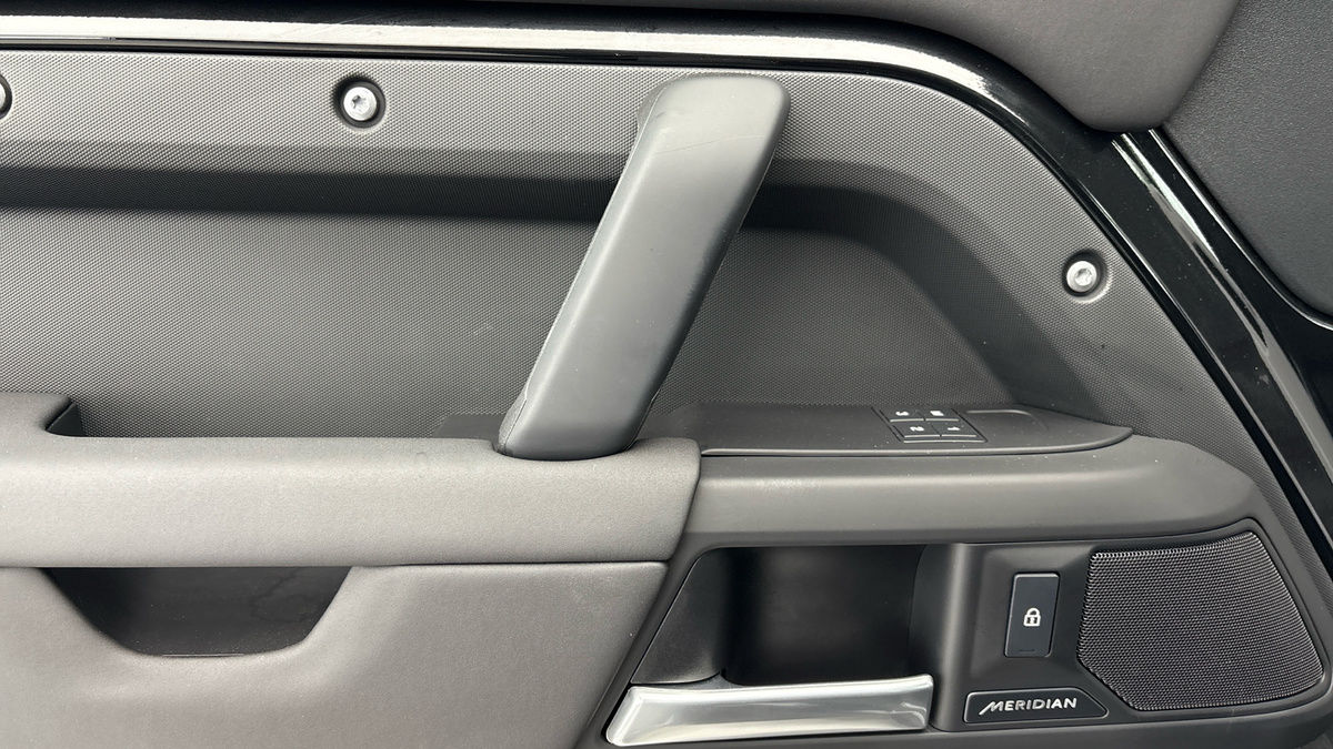 Used Land Rover Defender 110 2025 for sale - 76010599: Photo 19