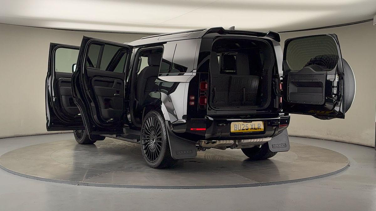 Used Land Rover Defender 110 2025 for sale - 76010599: Photo 23