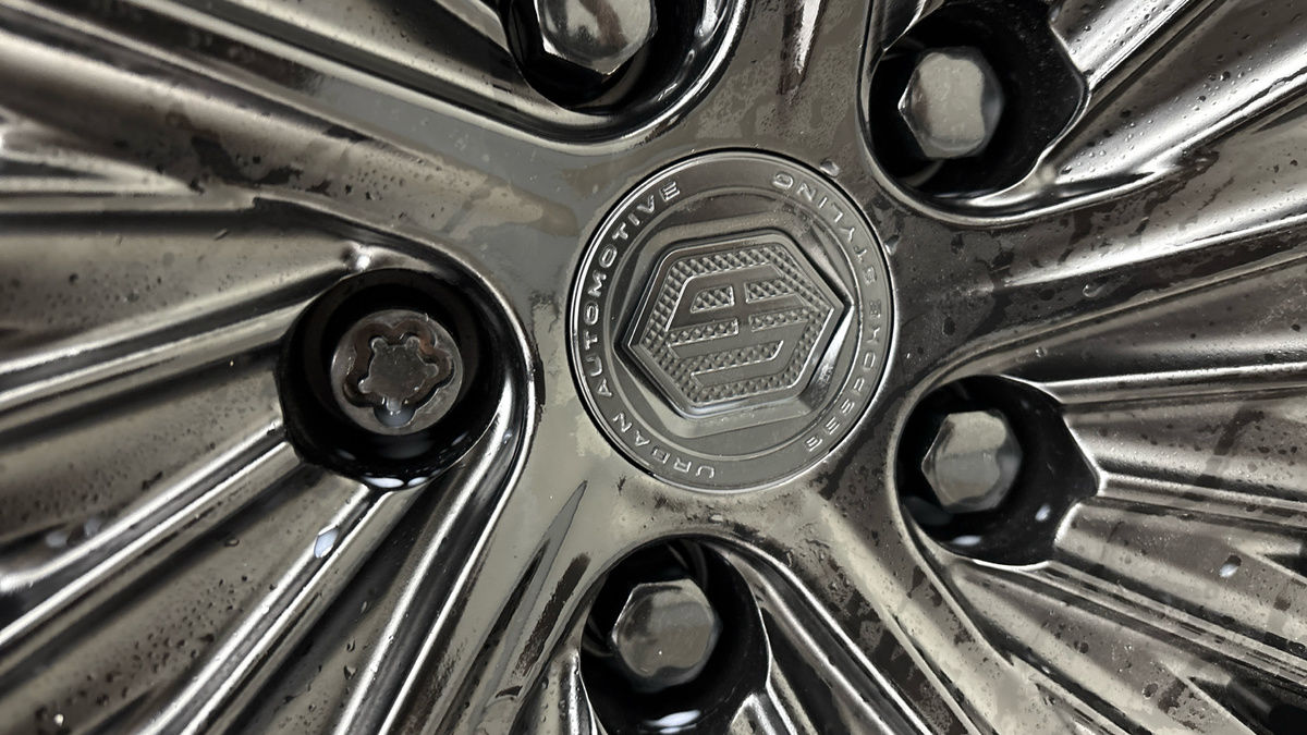 Used Land Rover Defender 110 2025 for sale - 76010599: Photo 27