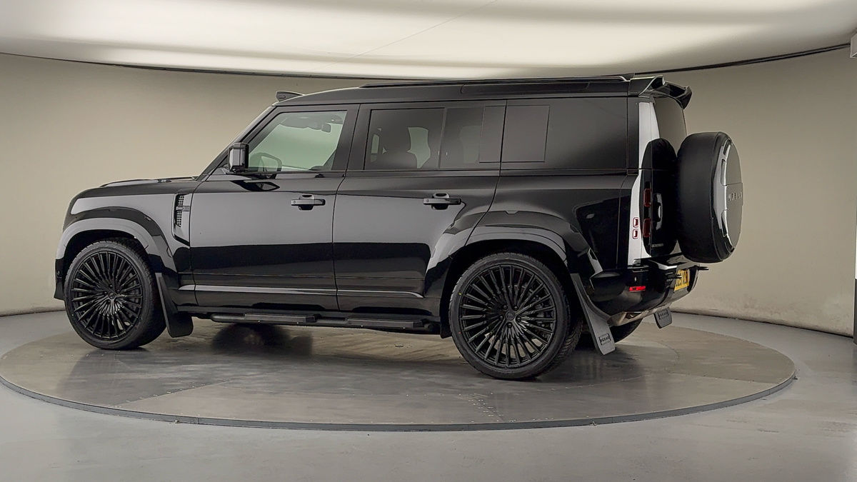 Used Land Rover Defender 110 2025 for sale - 76010599: Photo 30