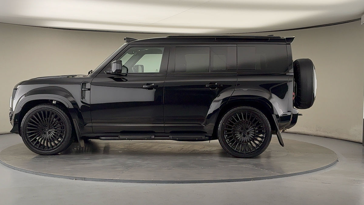 Used Land Rover Defender 110 2025 for sale - 76010599: Photo 31