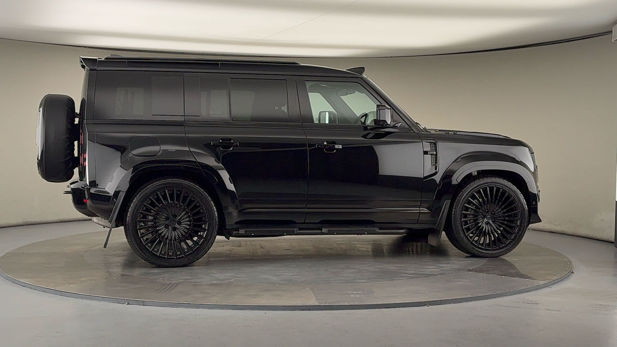 Used Land Rover Defender 110 2025 for sale - 76010599: Photo 41