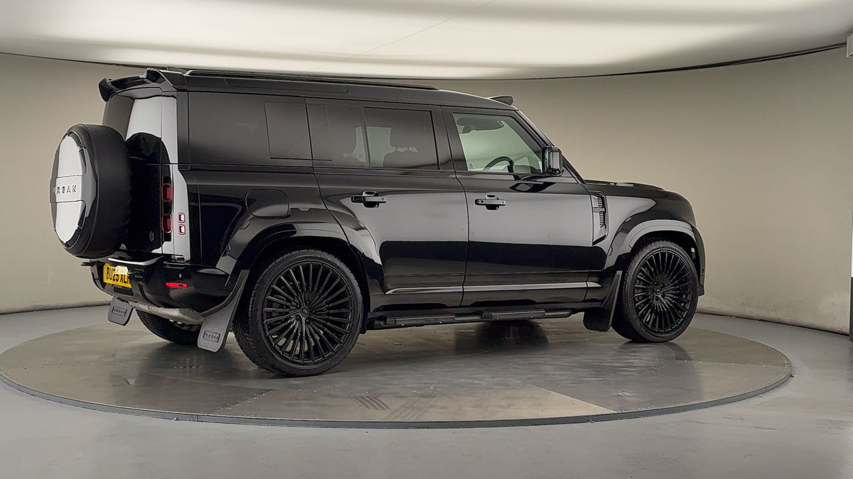 Used Land Rover Defender 110 2025 for sale - 76010599: Photo 42