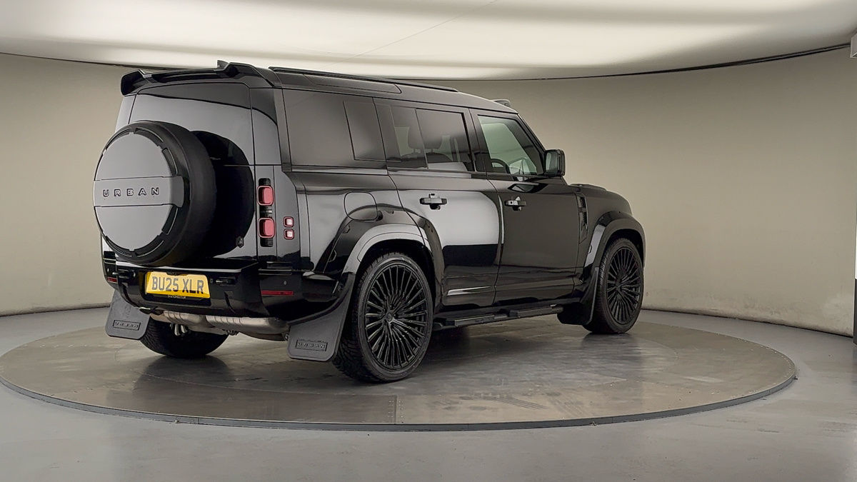 Used Land Rover Defender 110 2025 for sale - 76010599: Photo 43