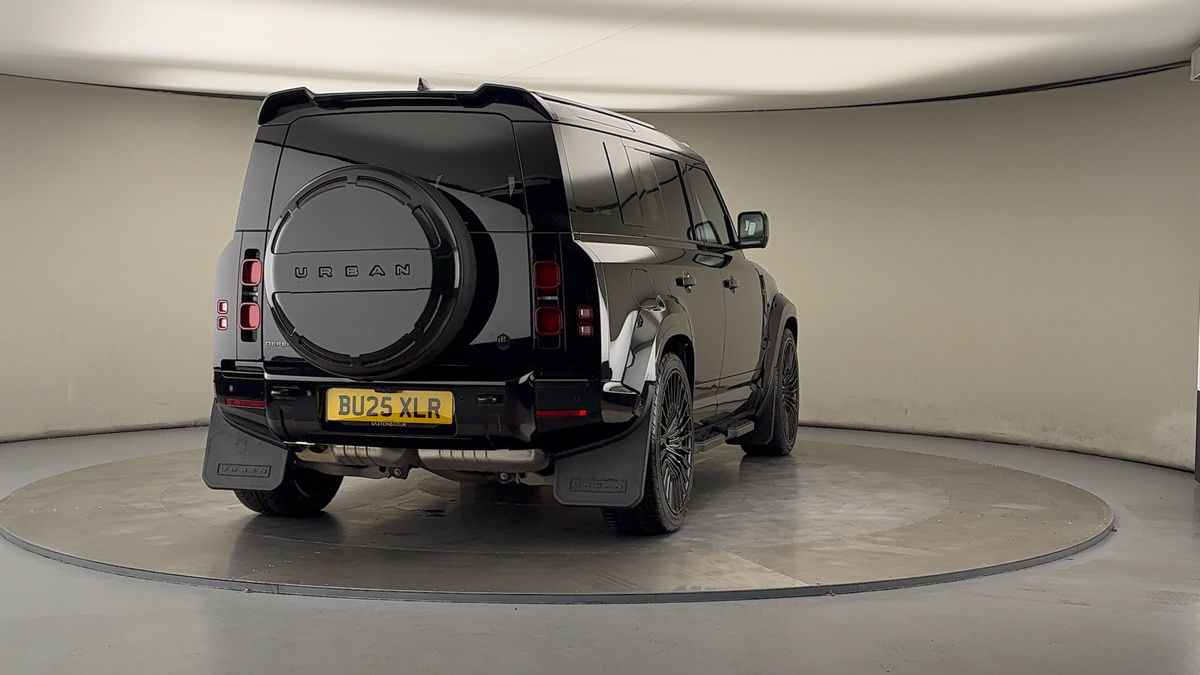 Used Land Rover Defender 110 2025 for sale - 76010599: Photo 44