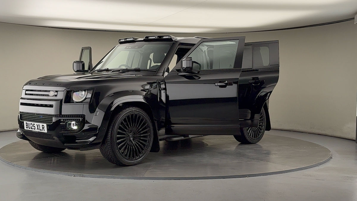 Used Land Rover Defender 110 2025 for sale - 76010599: Photo 53