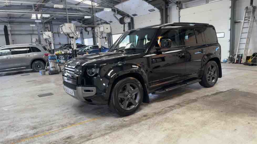Used Land Rover Defender 110 2025 for sale - 76010599: Photo 68