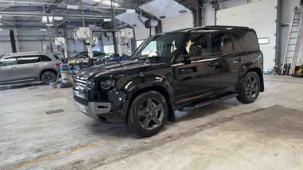 Used Land Rover Defender 110 2025 for sale - 76010599: Photo 69