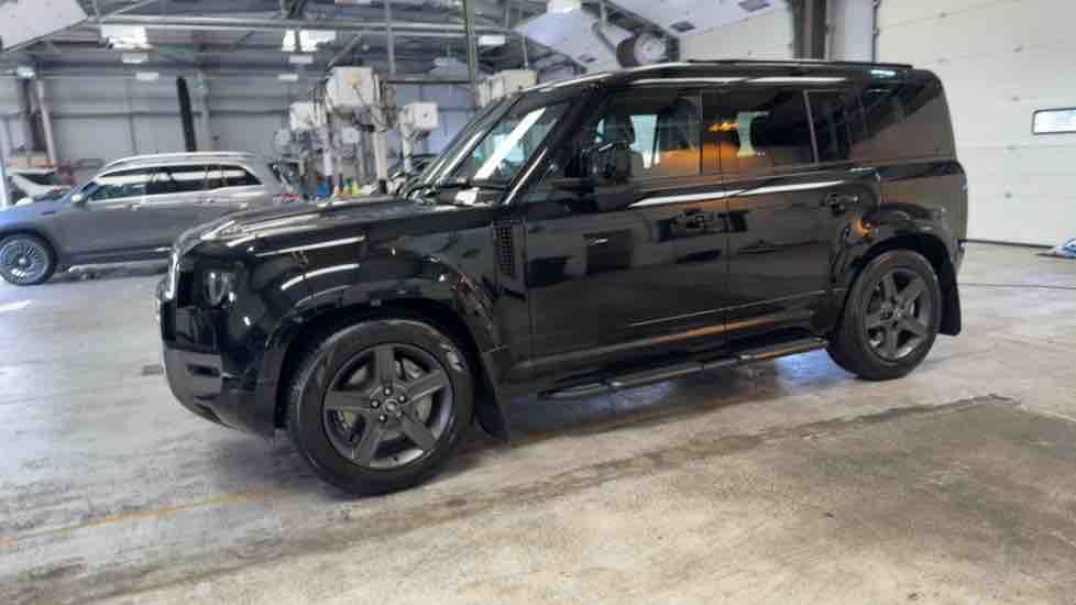 Used Land Rover Defender 110 2025 for sale - 76010599: Photo 78