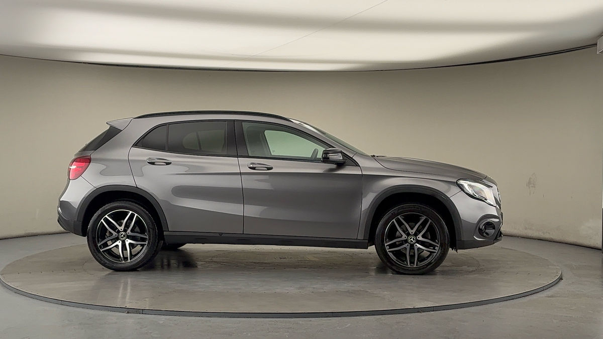 Used Mercedes-Benz GLA 2019 for sale - 77118325: Photo 36