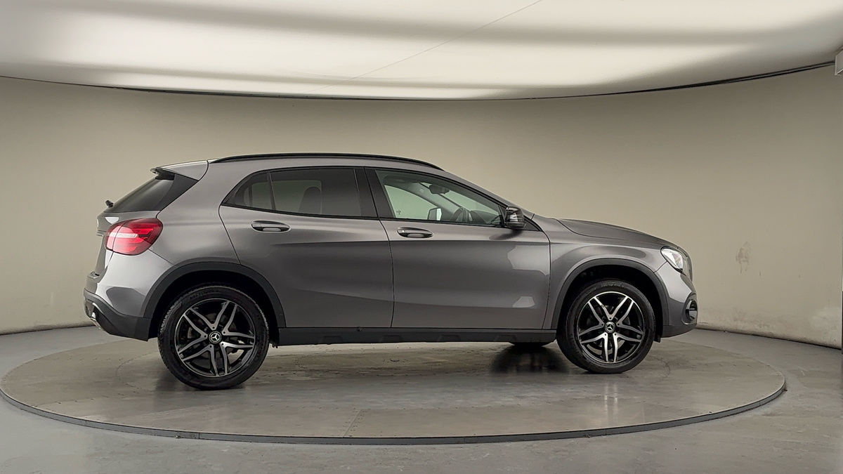 Used Mercedes-Benz GLA 2019 for sale - 77118325: Photo 37