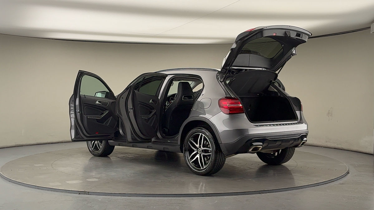 Used Mercedes-Benz GLA 2019 for sale - 77118325: Photo 43