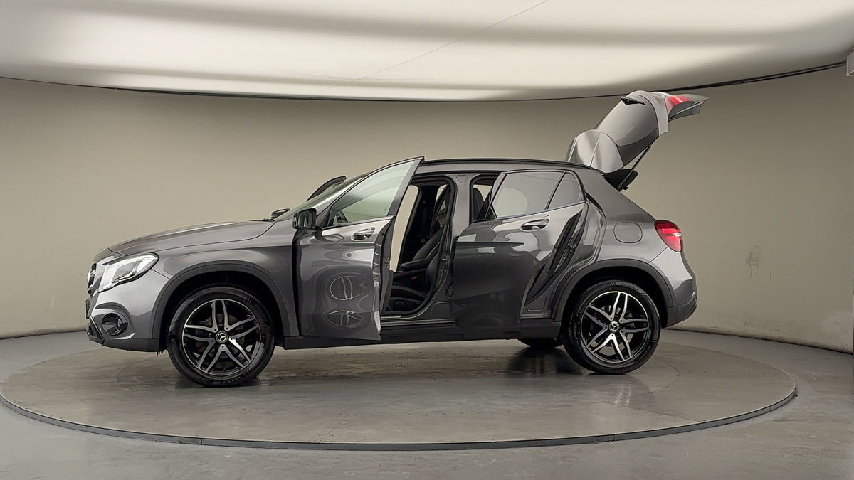 Used Mercedes-Benz GLA 2019 for sale - 77118325: Photo 47