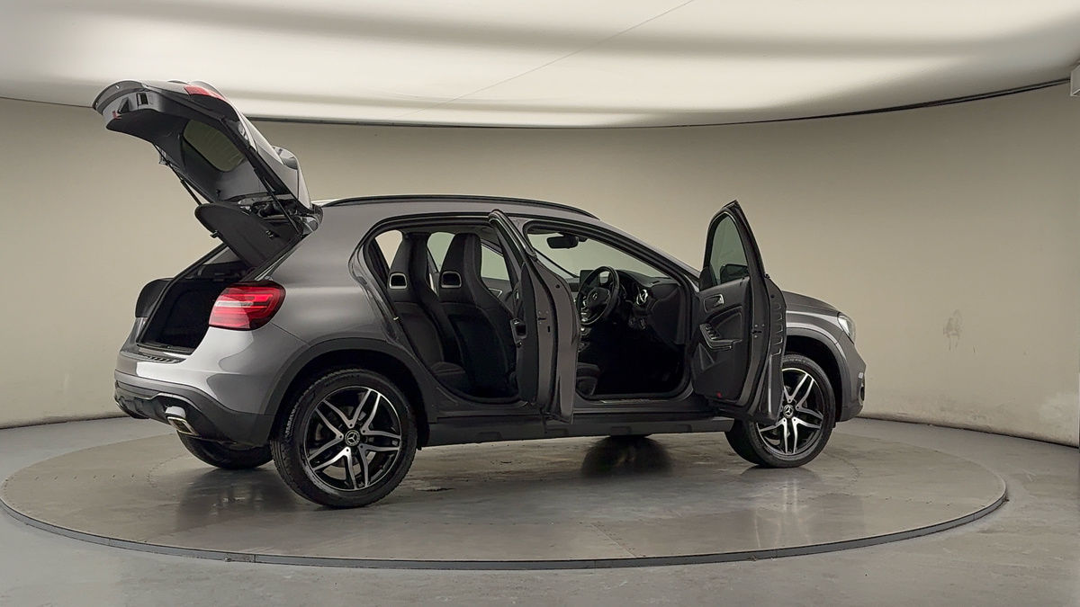 Used Mercedes-Benz GLA 2019 for sale - 77118325: Photo 57