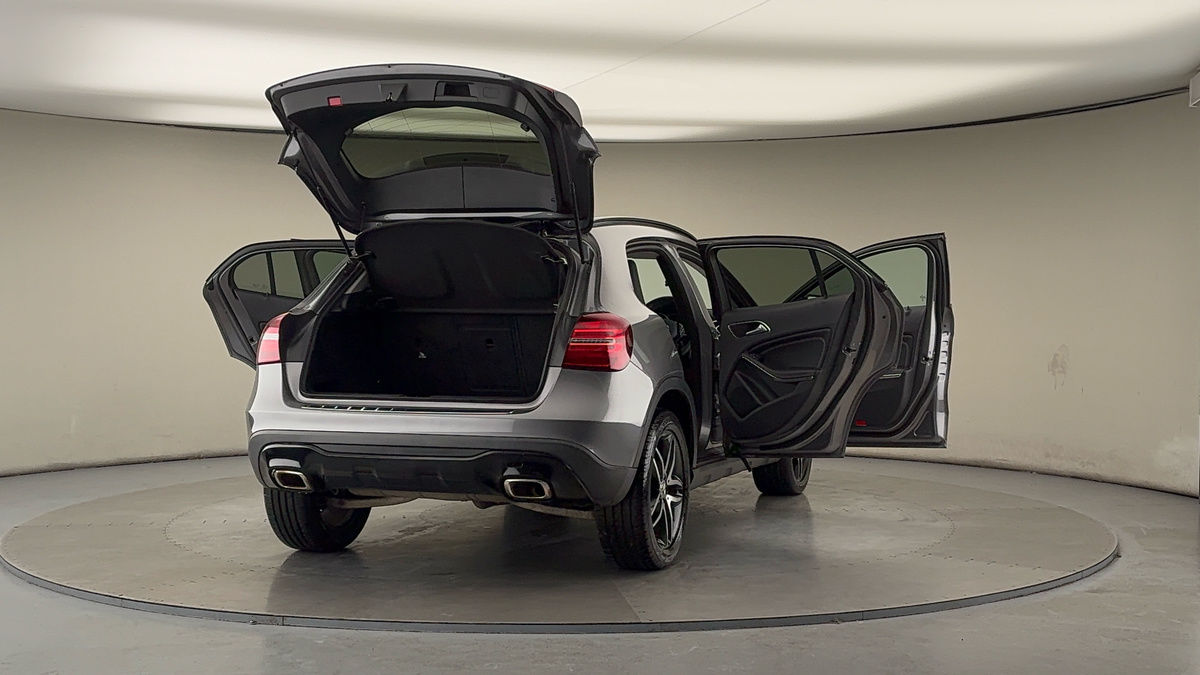 Used Mercedes-Benz GLA 2019 for sale - 77118325: Photo 59