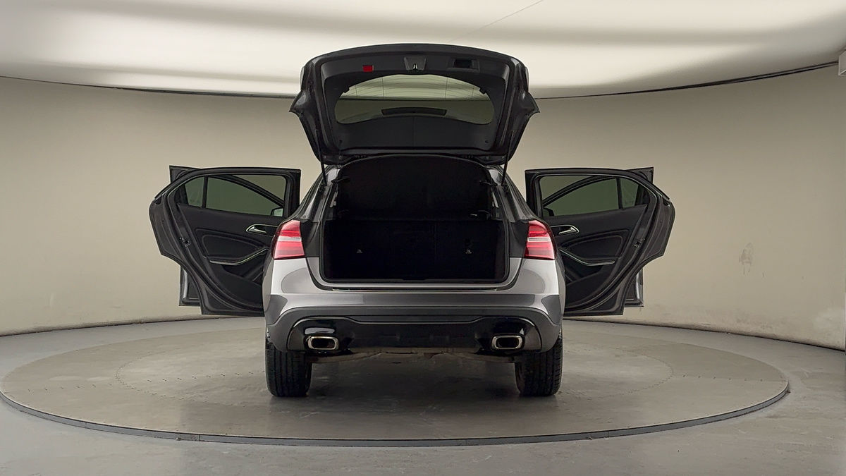 Used Mercedes-Benz GLA 2019 for sale - 77118325: Photo 60