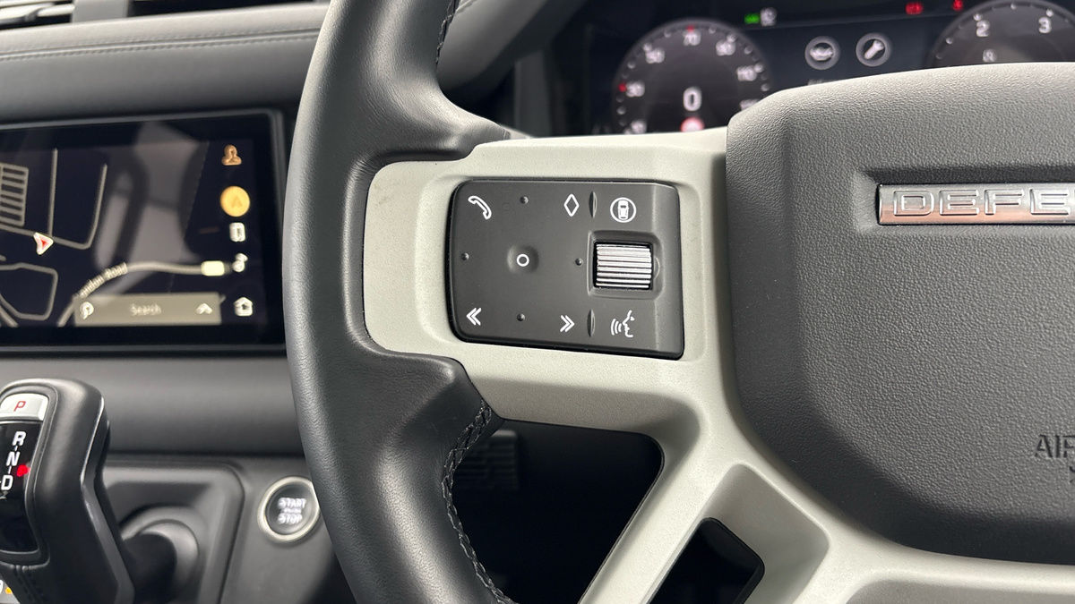 Used Land Rover Defender 110 2024 for sale - 77681549: Photo 13