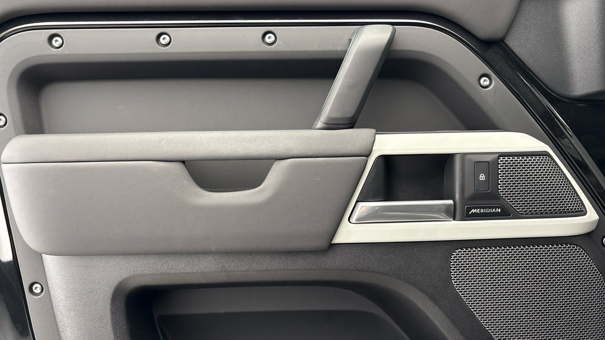 Used Land Rover Defender 110 2024 for sale - 77681549: Photo 19