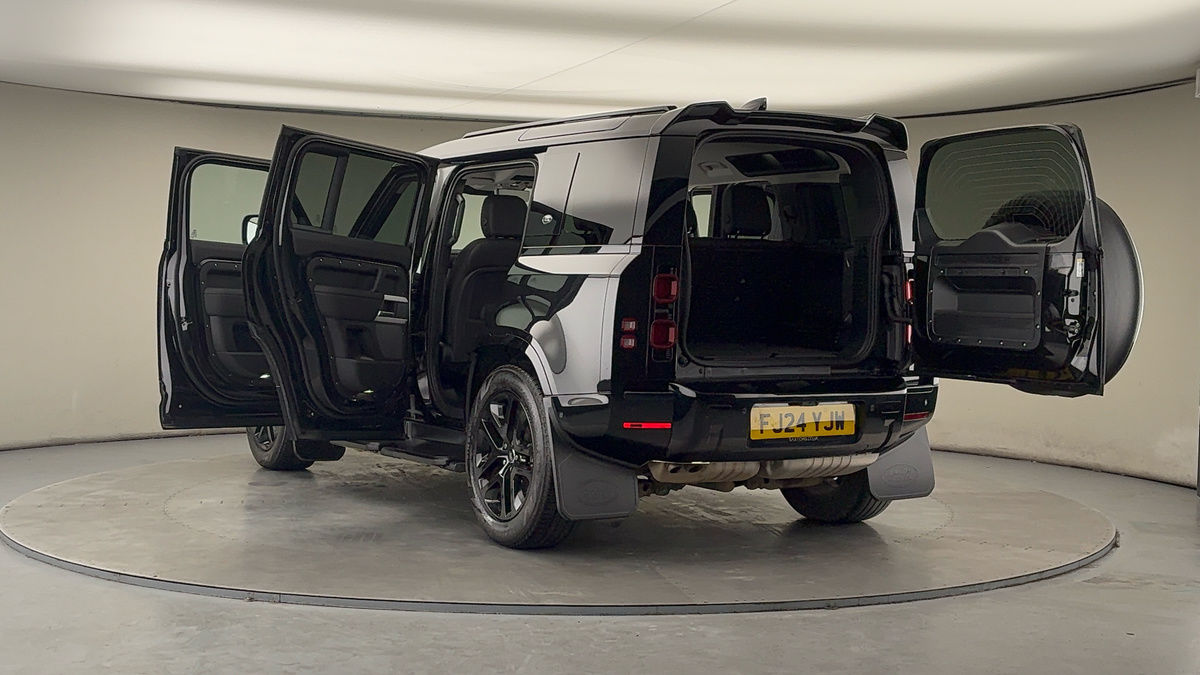 Used Land Rover Defender 110 2024 for sale - 77681549: Photo 23